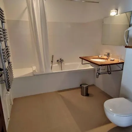 Bed & Breakfast D'hotes Coeur De Village 2-3 Pers - Maison Avec Jardin En Bord De Riviere Mas-d'Azil